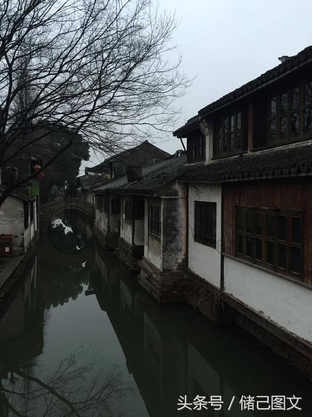 宝马车钥匙锁芯上为什么有黄色的油渍- 有问必答平台